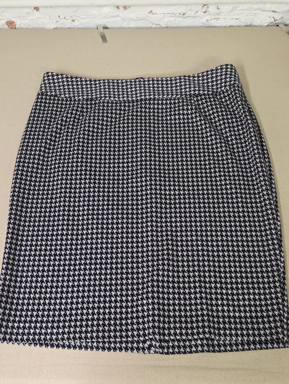 Lane Bryant Black & White Houndstooth Pencil Skirt Sz 14W